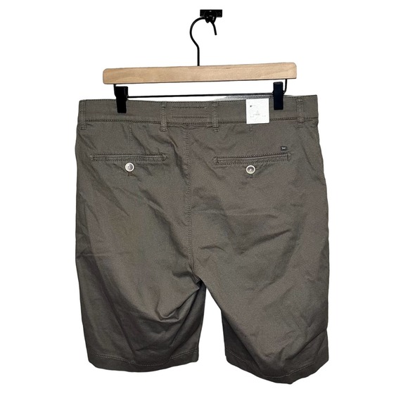 Brax Bari cotton blend Bermuda shorts - Picture 3 of 4